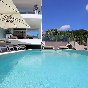 new-apartment-with-swimming-pool-near-the-beach.primorje-gorskikotar.com/